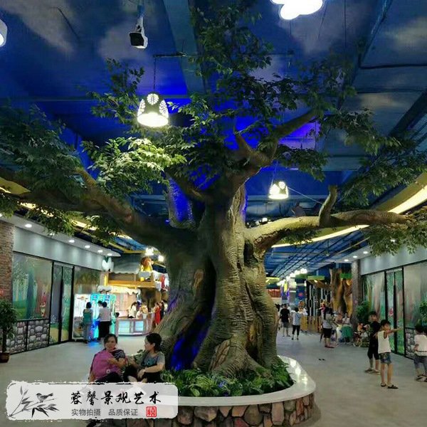 仿真树造景如何突破地面环境限制