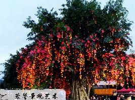仿真树室内装饰