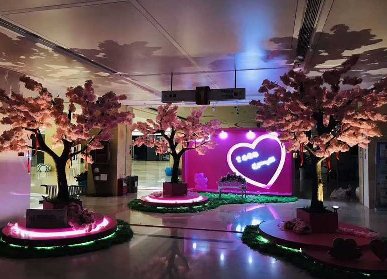 广场仿真樱花树
