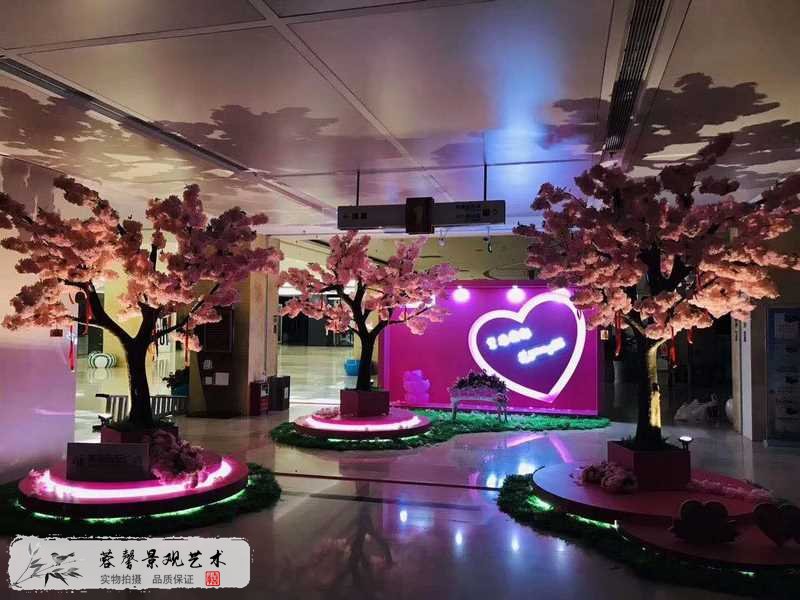 广场仿真樱花树