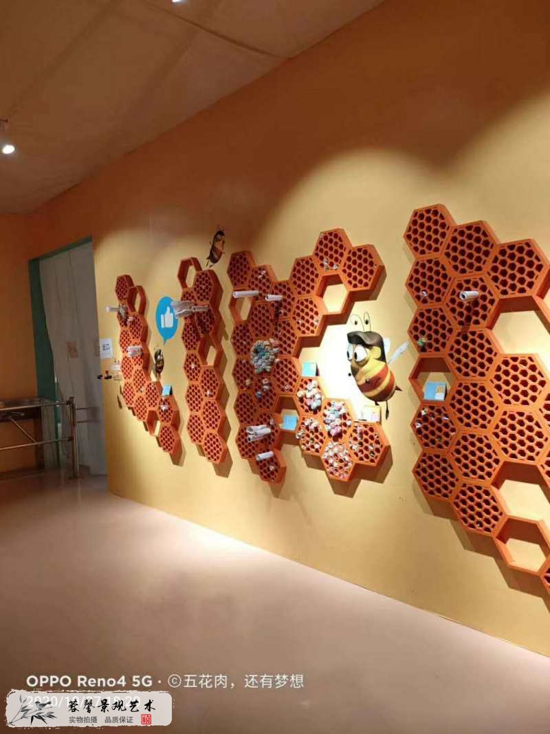 爆笑虫子IP展